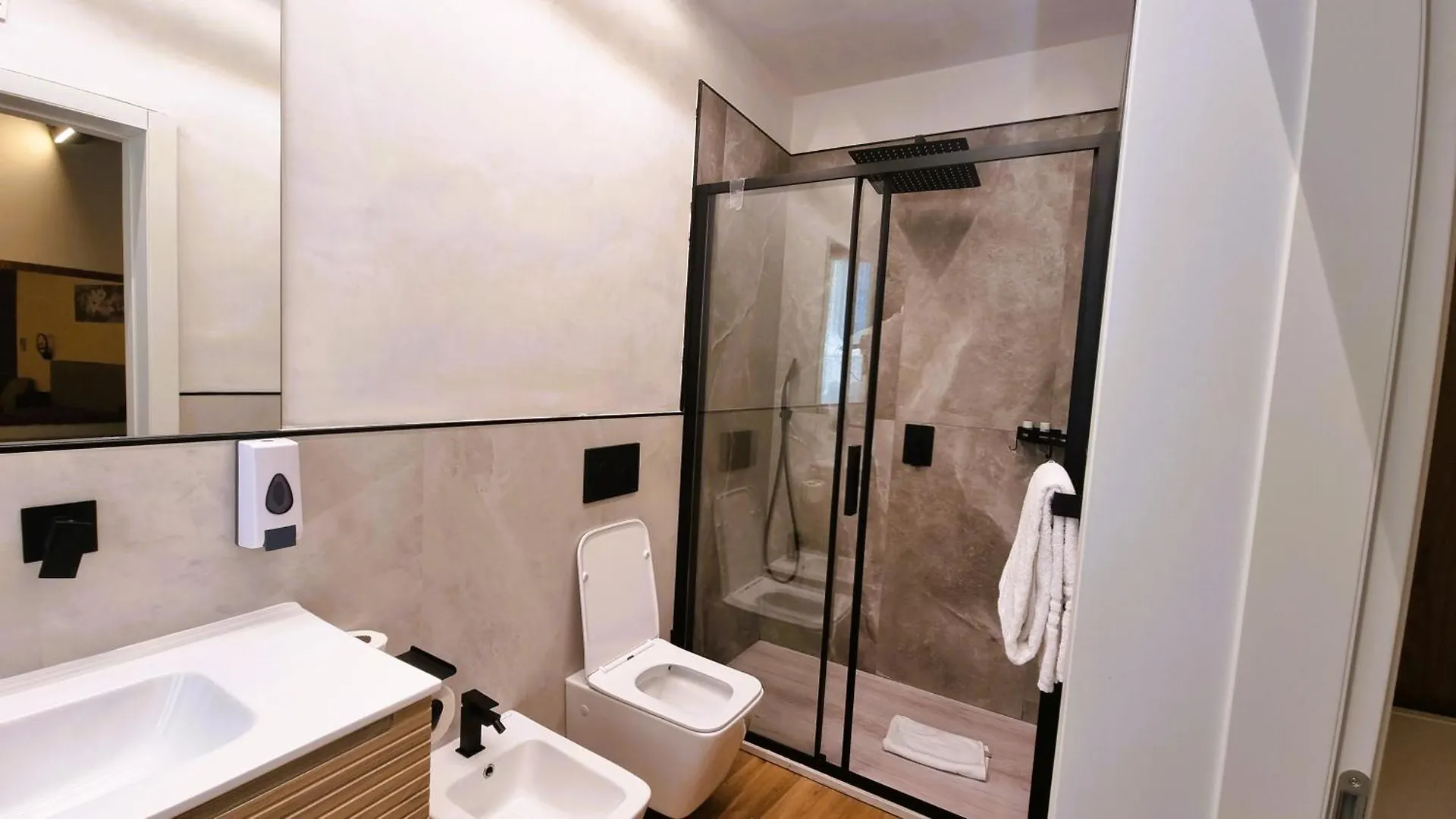 Marco'S Way Hotel Florence 0*,  Italy